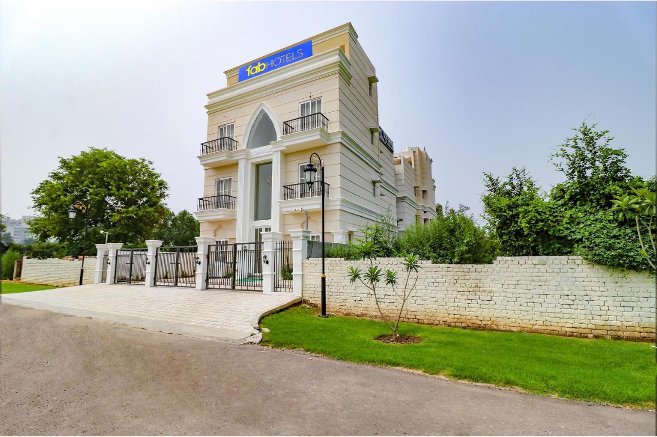 Fabhotel K9 Villa Ludhiana Exterior foto