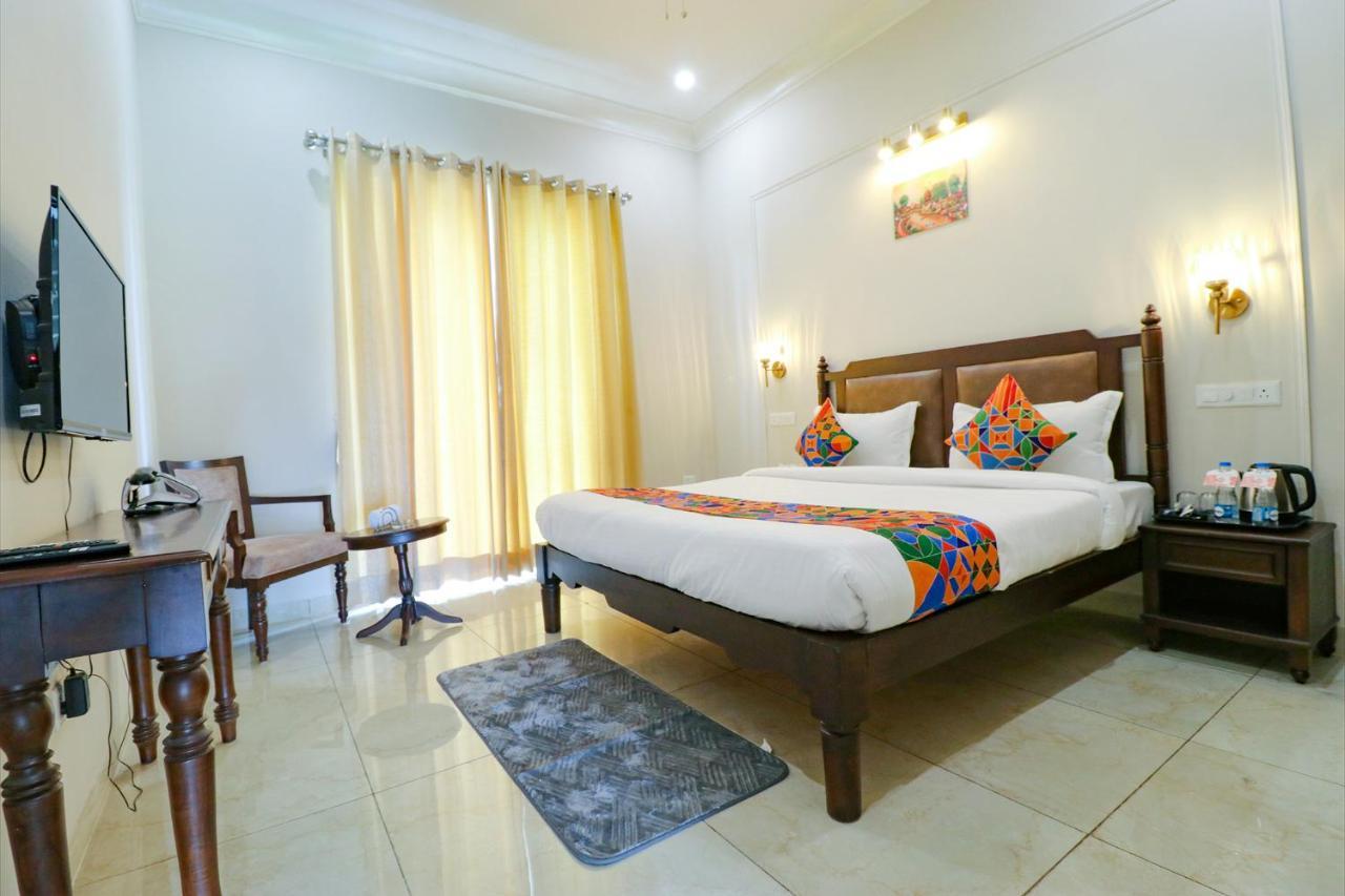 Fabhotel K9 Villa Ludhiana Exterior foto