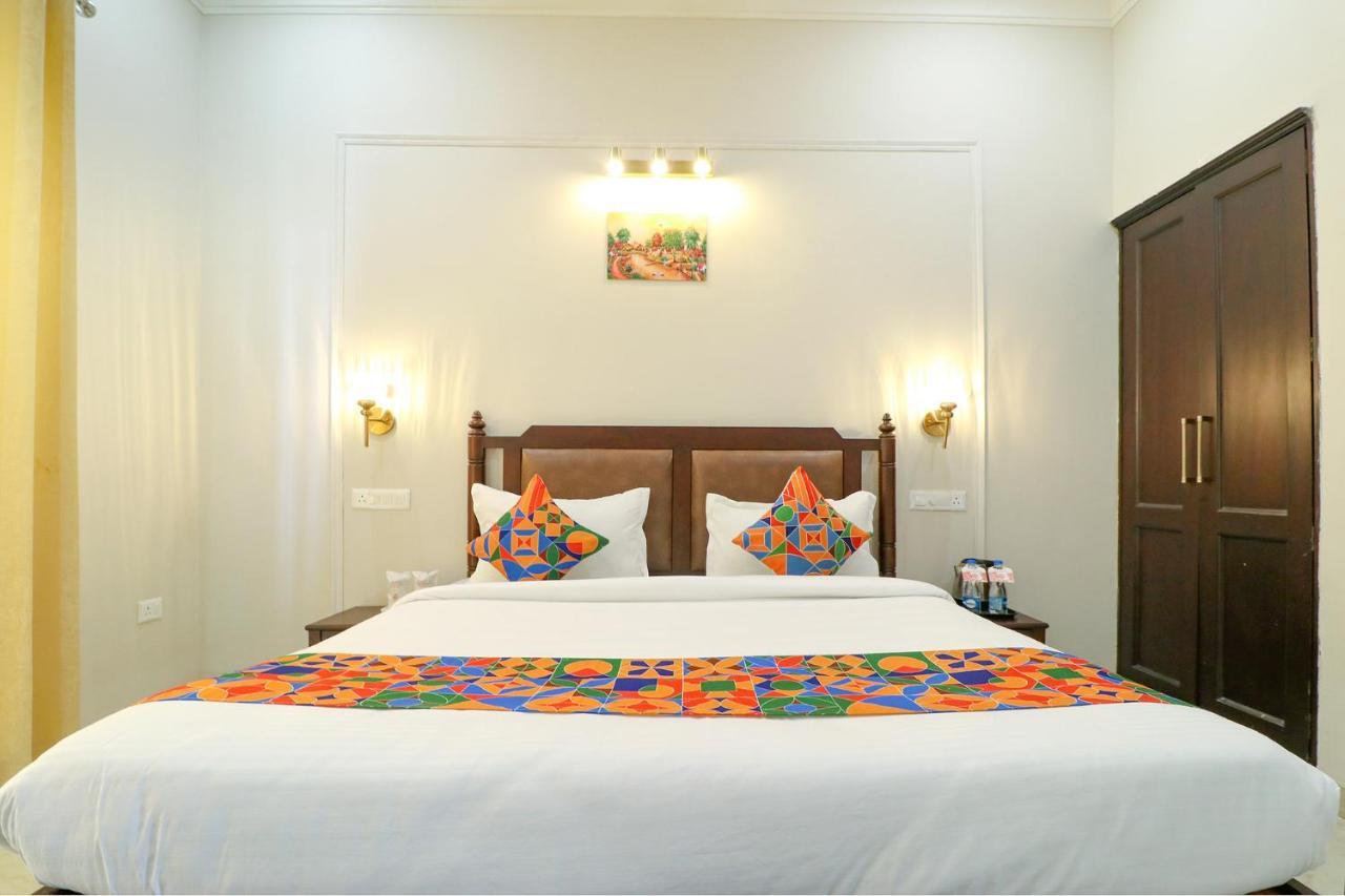 Fabhotel K9 Villa Ludhiana Exterior foto